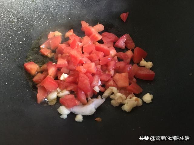 萝卜豆腐丸子汤的做法，萝卜豆腐丸子汤（冬日早餐也不能亏待自己的胃）