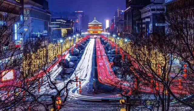 今月曾经照古人，今月曾经照古人原文（古人不见今时月）