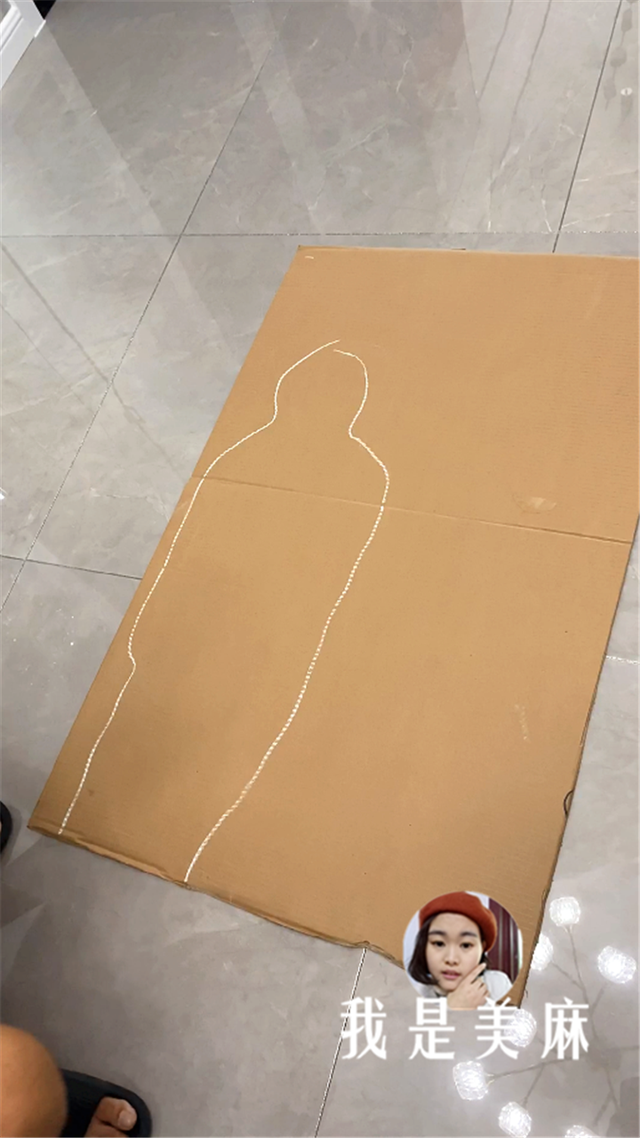 怎么做机器人，怎么做机器人手工制作（这个爸爸做了个变形金刚）