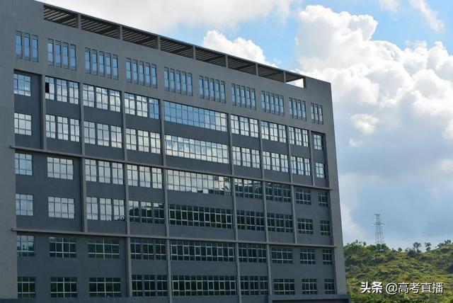 广东茂名健康职业技术学校，广东茂名健康职业学院（广东最容易考的公办大学）