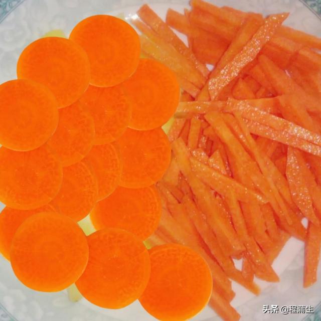 胡萝卜如何切丝，胡萝卜丝怎么炒（您买的一个萝卜切丝还是切片）