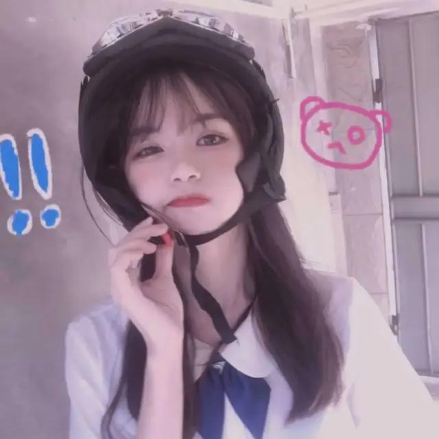 闺蜜头像一人一半，闺蜜动漫头像一人一张微信（，可爱卡通闺蜜头像三人一人一张）