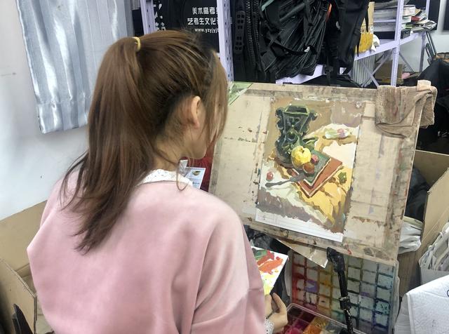 内蒙古师范大学2022招生简章，内蒙古师范大学2022年高考招生简章（呼和浩特市困境家庭孩子高婷考上了内蒙古师范大学公费定向师范生）