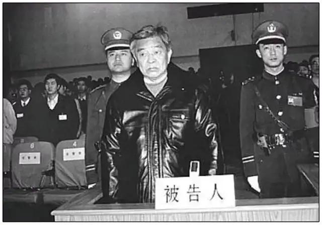 褚时健简历(褚时健出生在哪里)