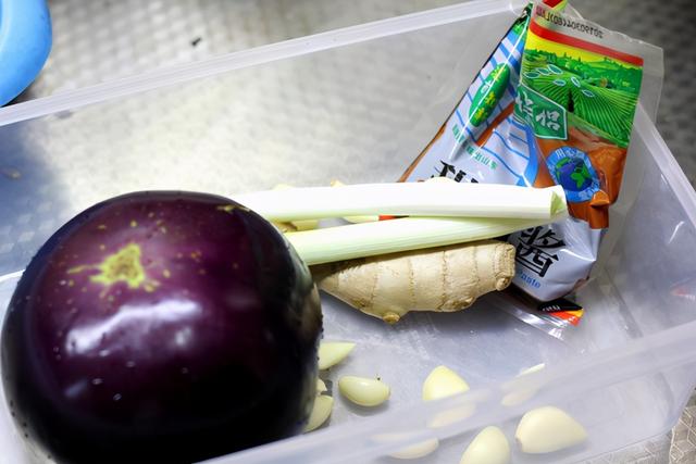 什么是酱爆，酱爆是什意思（甜面酱、番茄酱哪种更好吃）