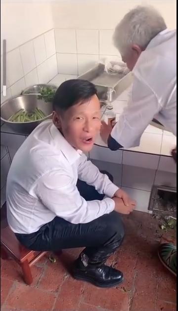 本山快乐营金苞米奖，本山快乐营小舅爷全集（现场有几十名徒弟陪伴）