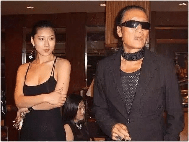 三哥是谁的外号，三哥是谁（当年谢贤被称“四哥”周润发被称“二哥”没想到大哥和三哥是他们）