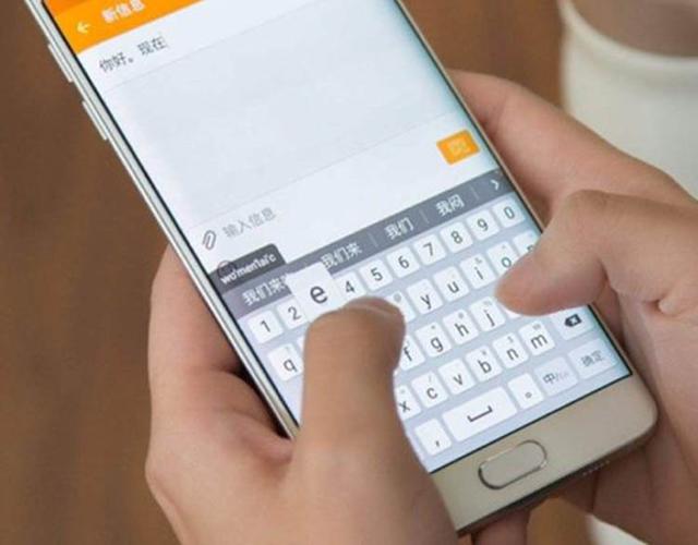 诺基亚全键盘触屏，全键盘的诺基亚手机有哪些型号（“硬核”全键盘诺基亚E系列来打脸了）