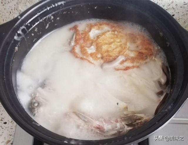 青菜咸鸭蛋汤做法，青菜咸蛋汤的做法（14道清爽汤品的做法）