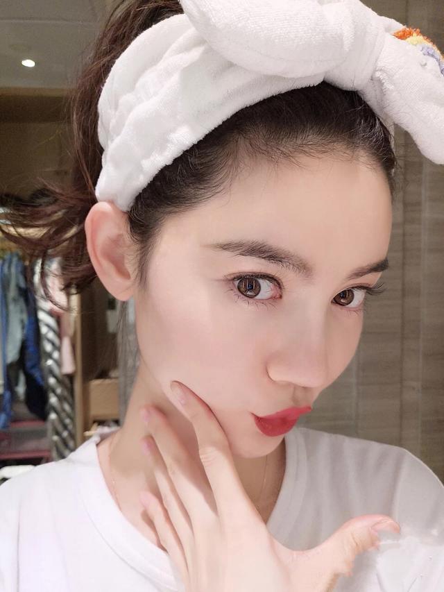 睫毛膏怎么卸妆，睫毛膏怎么卸妆不喜欢卸睫毛膏对眼睛有哪些坏处（睫毛膏怎么卸比较干净）