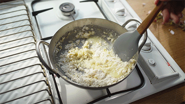 樱花蛋糕的做法，樱花甜点做法（做出最美的樱花镜面水晶蛋糕。）