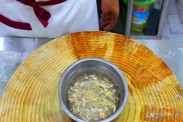 茼蒿怎么炒，茼蒿怎样炒好吃（茼蒿除了涮火锅、还有啥好吃做法）