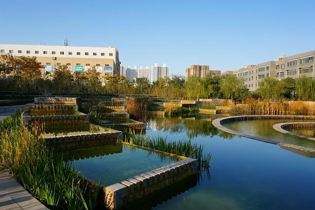唐山海运职业学院怎么样，唐山海运职业学院是几本学校（建筑面积达28万平方米）
