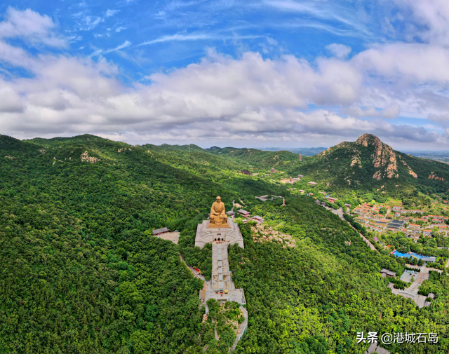柒彩都市()，柒彩里美食城（徜徉在石岛初秋的那山那片海）