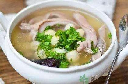 女人冬季养生汤，女人养生汤的做法（驱寒活血、暖胃过寒冬）