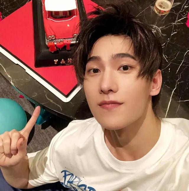 杨洋图片最帅的图片，帅气男头/杨洋微信（杨洋头像‖“你惊心动魄）