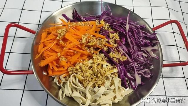 一日三餐减肥食谱，减肥一日三餐简单食谱大全（月瘦10斤不是事）