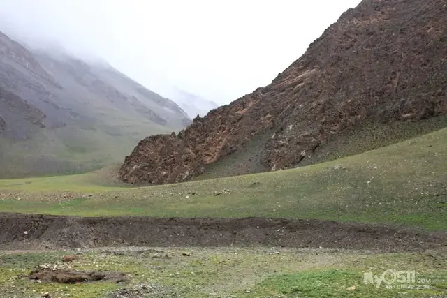 我的家乡在日喀则是什么歌，我的家乡在日喀则是什么歌歌词是什么意思（行走在通天的路上<中>）