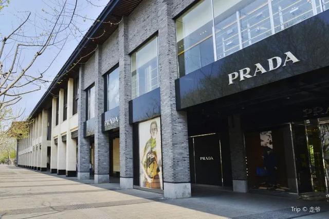 奢侈品包包级别.克罗心是美国品牌,现阶段香港中国台湾现有经销店.