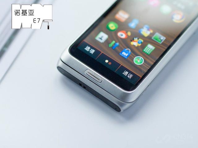 诺基亚全键盘触屏，全键盘的诺基亚手机有哪些型号（“硬核”全键盘诺基亚E系列来打脸了）