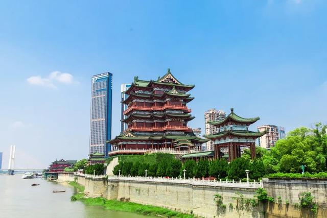 穷且益坚不坠青云之志什么意思，穷且益坚不坠青云之志是什么意思（读懂《滕王阁序》10句名言）