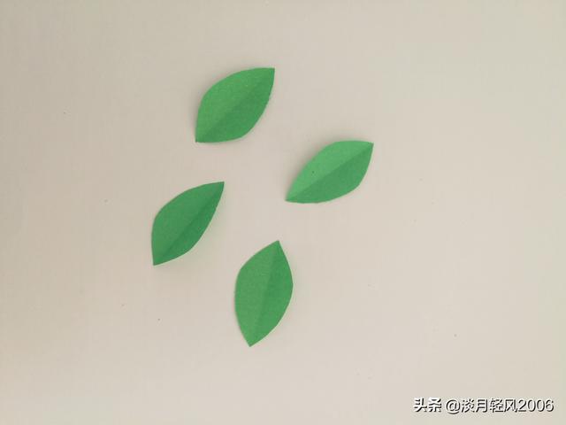 花朵手工粘贴画，花朵手工（一学就会的简单贴画教程）