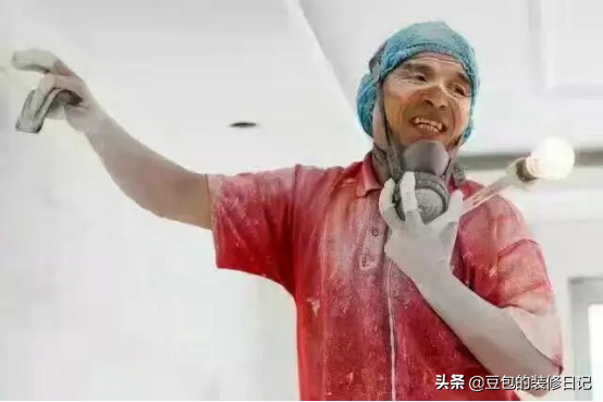 墙面刷漆的详细步骤，墙面刷漆步骤和流程【组图】（装修墙面刷漆施工步骤）