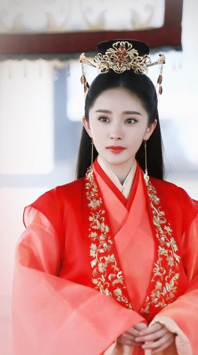 杨幂主演过的电视剧，杨幂出演的10部电视剧（杨幂主演过的7部古装剧）