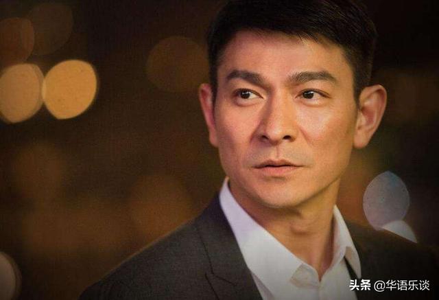 许冠杰 - 恭喜！恭喜！歌词是什么，许冠杰代表作（新年四大贺岁歌曲）