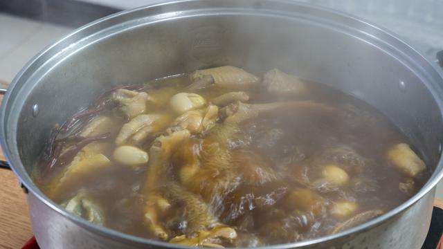 卤汤的配料及制作方法，五香卤汤的配料及制作方法（万能卤水做法及配方）