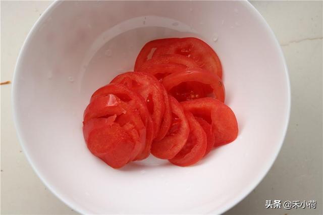 黄花菜汤的做法大全，黄花菜汤的做法大全视频（食材家家常备）