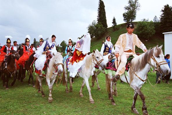 afghanistan是哪个国家，Afghanistan是哪个国家（有些地名中带有的斯坦、浩特、尼亚等后缀是什么意思）