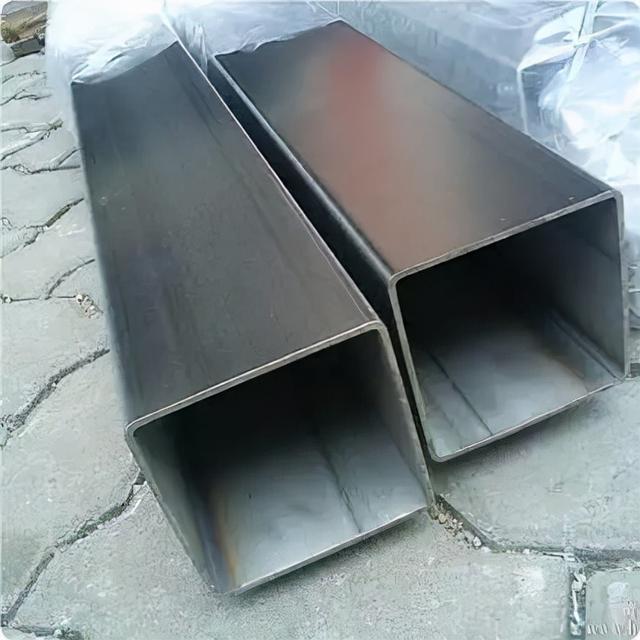 方钢管规格有哪些，方钢管有什么型号规格（常见的装饰不锈钢方管规格有哪些）
