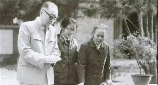 聂荣臻的子女，抗战时期聂荣臻将军收养的2个孤儿（却靠科研成就成为中国首位女中将）