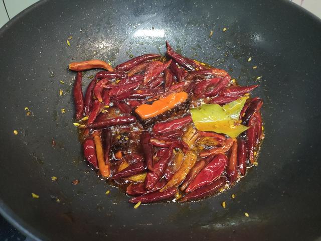 板面怎么和面，板面面的制作方法（和外面卖的一样好吃）