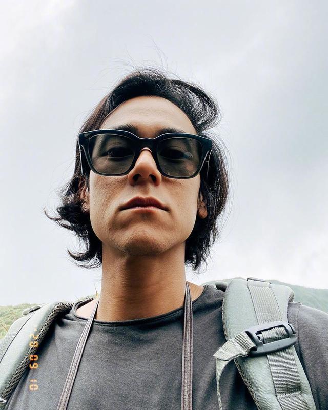 彭于晏帅气发型(长发造型洒脱不羁,男士留这些发型超帅) - 龙腾网