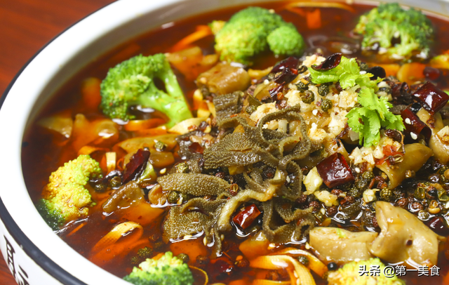 毛肚都能怎么吃，毛肚怎么吃的（边吃边流汗最过瘾）