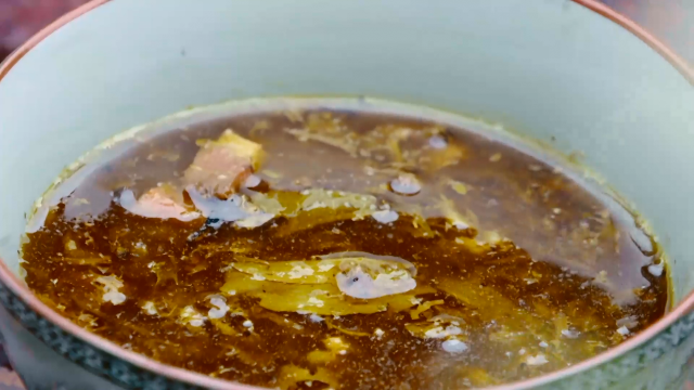 野山椒泡笋怎么做时间放的长，野竹笋泡椒怎么腌（干了这碗“干劲汤”）