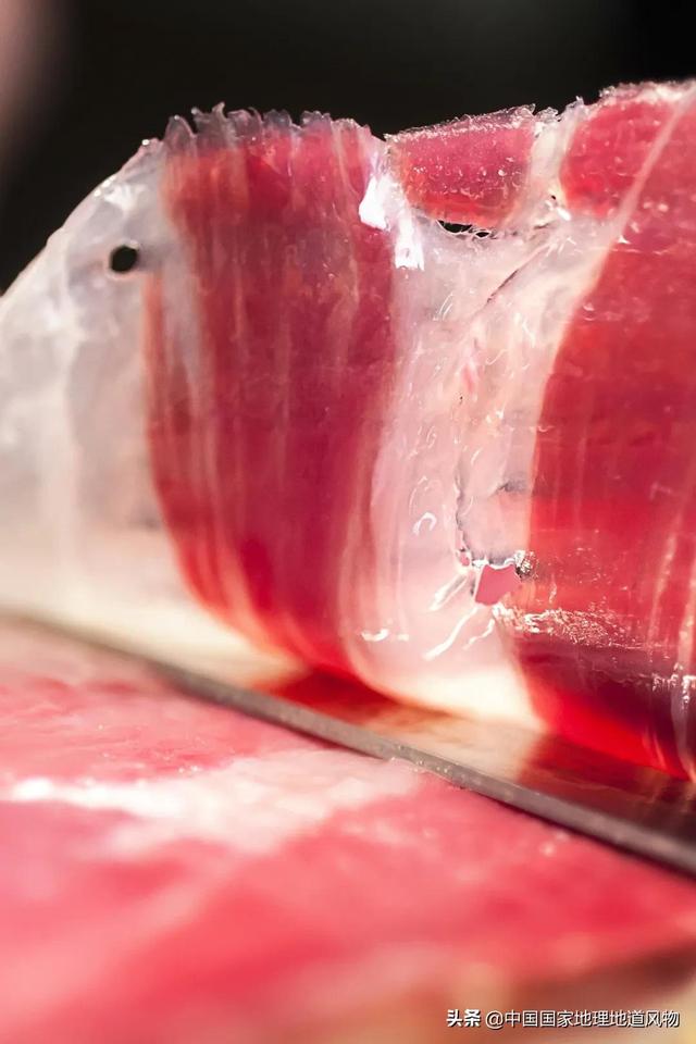 火腿中的南腿，火腿中的南腿北腿都是指什么地方（这条腿，谁看了不流口水）