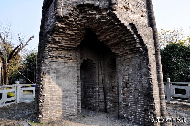 比萨斜塔建筑欣赏，掩藏于九峰十二山的“上海比萨斜塔”