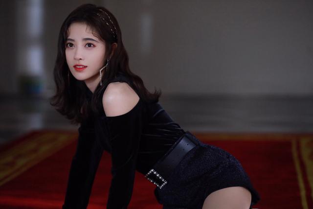 鞠婧祎为什么叫四千年美女，鞠婧祎为什么是四千年第一美女（鞠婧祎为啥被叫“四千年美女”）