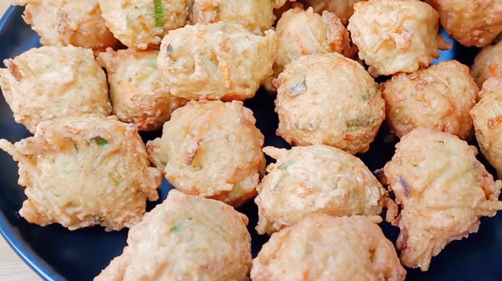 图片[8]-【炸萝卜丸子】做法步骤图 外酥里软不吸油 一大盆不够吃-起舞食谱网