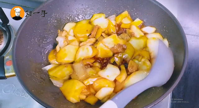 老黄瓜怎么做好吃，老黄瓜怎么做好吃鸡蛋（黄瓜这样做太下饭了）