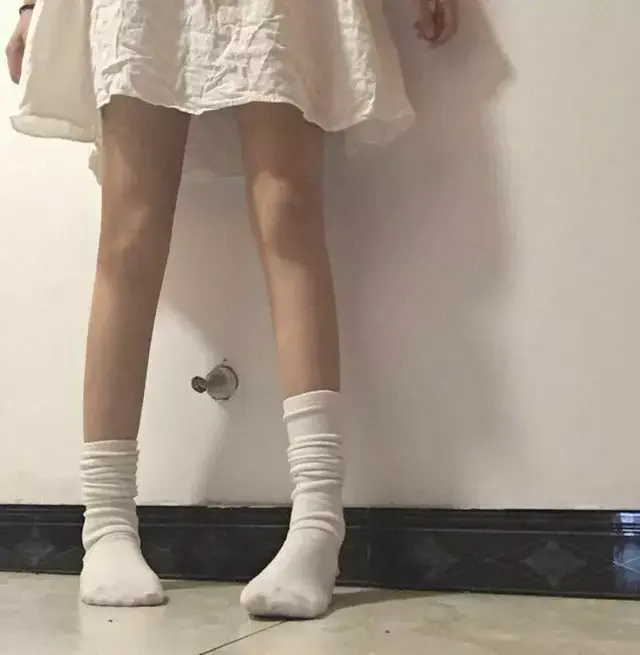 怀着爱意，带着虔诚，保持温柔，追逐星星，怀着爱意 带着虔诚 保持温柔 追逐星星（追逐星星.图片）