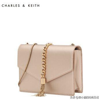 小mk是什么牌子的包包，mk全称（中年女性必备的5个平价包品牌）