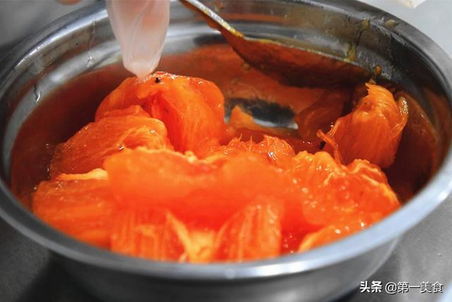 制作柿饼的方法，如何在家里自制柿饼（这农家柿饼很多人没吃过）