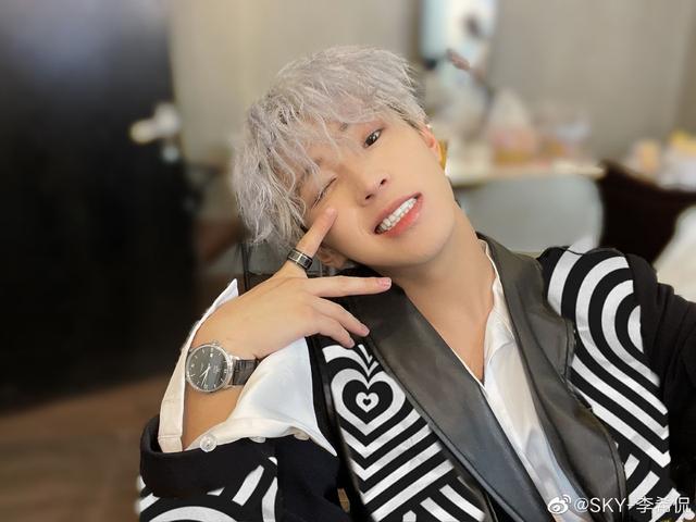 c位出道是什么意思，c位出道是什么意思c位出道（内娱选秀男团的C位）
