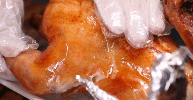 请问深圳哪里有非常好吃的烧鸡，深圳哪里的鸡煲好吃（2个月连开3家店）