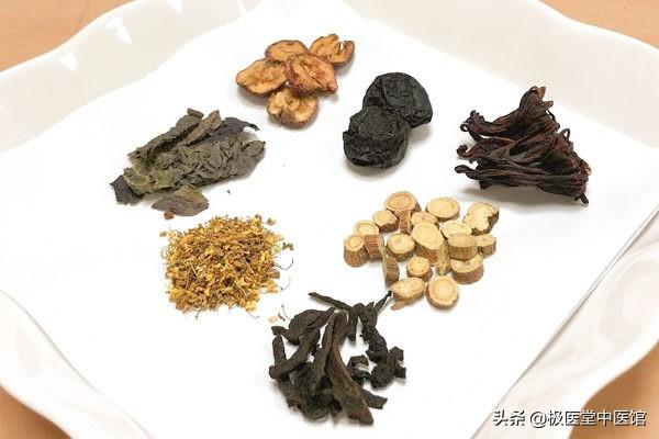 玫瑰枸杞茶的功效与禁忌，常喝玫瑰枸杞茶有什么好处（中医推荐2味养生茶饮）