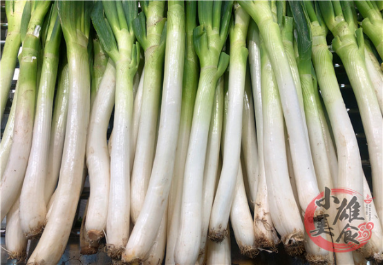 怎么保存大葱，大葱怎么存放时间长（保存三个月都还新鲜）